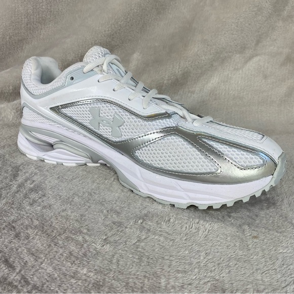 Under Armour UA Apparition Mens Shoes Sneakers Size 11 White Gray NEW - Picture 4 of 10